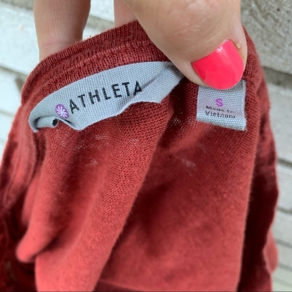 Athleta Rust Red Zephyr Asymmetrical Linen Knot Twist T-Shirt - Picture 4 of 10
